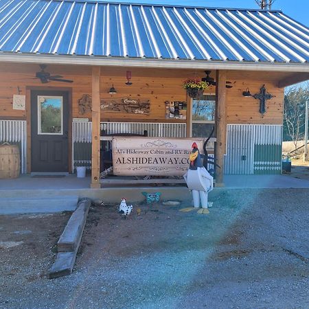 Al'S Hideaway Cabin And Rv Space, Llc Hotel Pipe Creek Exterior photo