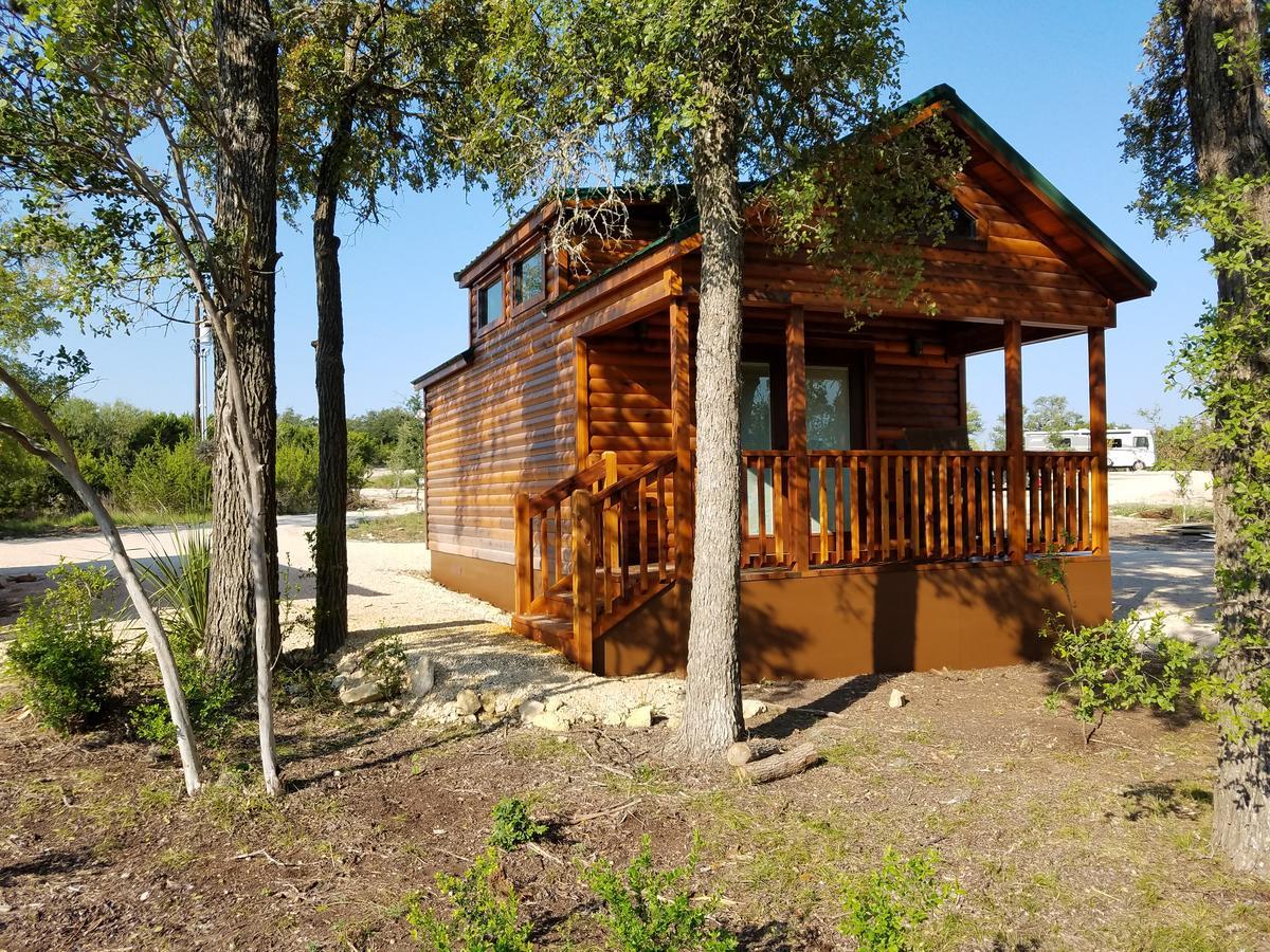 Al'S Hideaway Cabin And Rv Space, Llc Hotel Pipe Creek Exterior photo